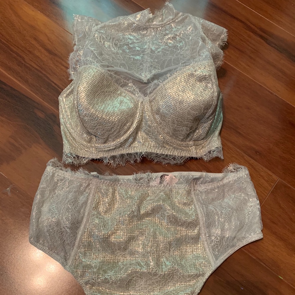 Evening wear